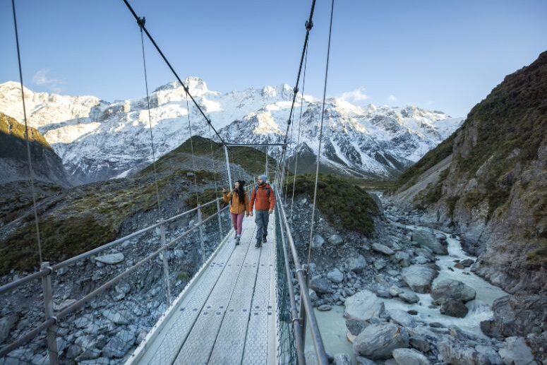 Auckland to Rotorua One-Way Tour via Waitomo Caves